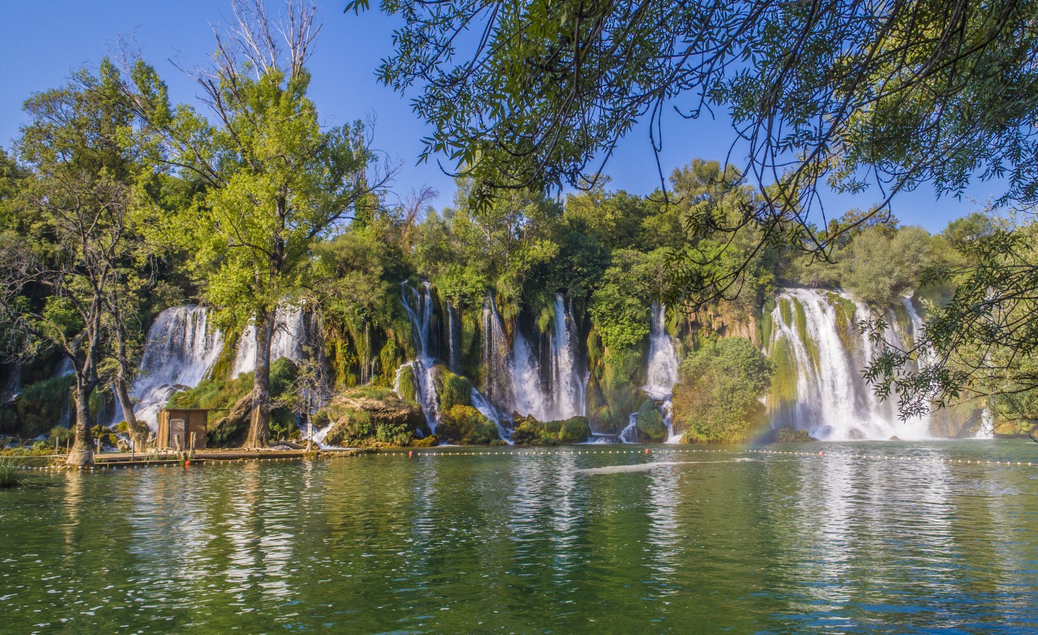 Avis Rent a car Bosna i Hercegovina Sarajevo, Aerodrom Sarajevo